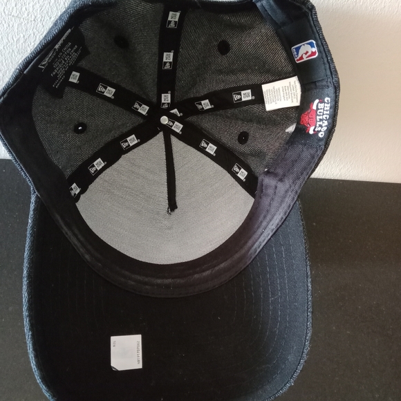 Chicago Bulls hat - Picture 3 of 3